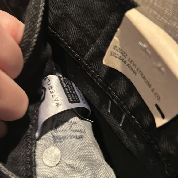 NWT Levi's 501 Black Jean Shorts size 30 - Picture 7 of 7